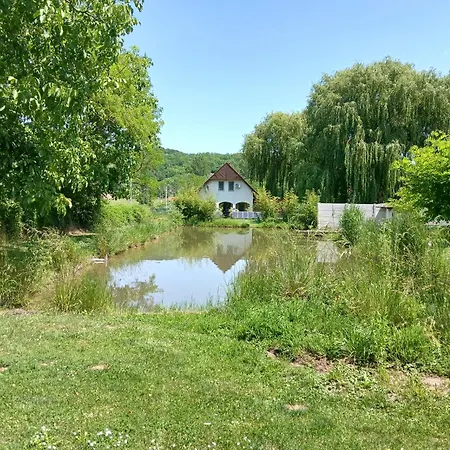 مكان تخييم Camper Parking Place Garden Of Eden